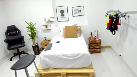 Afrodita online show from 12-18-24, 02:28