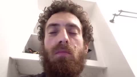 Snapshot of afromanblake chatting on 12-28-24, 10:44 afromanblake online show from 12-28-24, 10:44