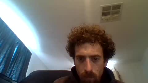 Snapshot of afromanblake chatting on 02-17-25, 08:15 afromanblake online show from 02-17-25, 08:15