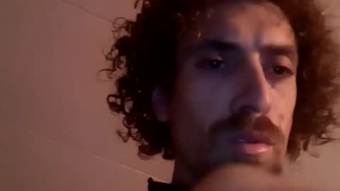 Snapshot of afromanblake chatting on 10-20-25, 02:06 afromanblake online show from 10-20-25, 02:06