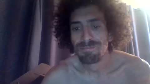 Snapshot of afromanblake chatting on 10-25-25, 03:36 afromanblake online show from 10-25-25, 03:36