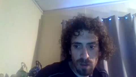 Snapshot of afromanblake chatting on 10-27-25, 11:41 afromanblake online show from 10-27-25, 11:41