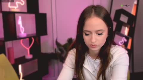 Snapshot of agata_li chatting on 10-13-25, 08:47 Agata online show from 10-13-25, 08:47