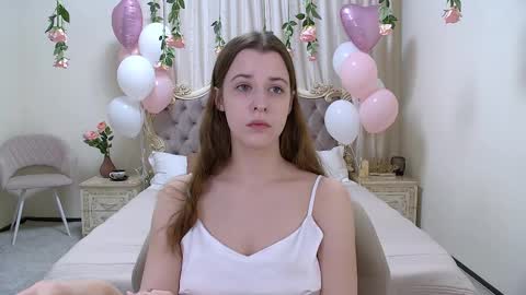 Snapshot of agataaisitt chatting on 02-16-25, 08:43 Agata Aisitt online show from 02-16-25, 08:43