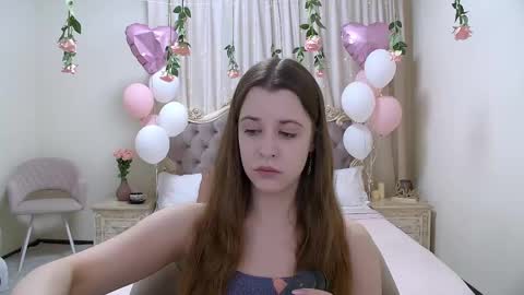 Snapshot of agataaisitt chatting on 03-11-25, 12:11 Agata Aisitt online show from 03-11-25, 12:11