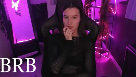 Snapshot of agatawillis chatting on 10-13-25, 01:00 Agata online show from 10-13-25, 01:00