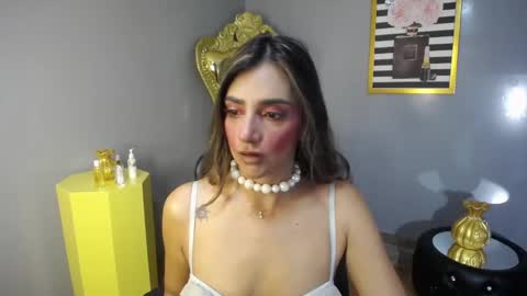 AGATHA online show from 11-01-25, 12:18