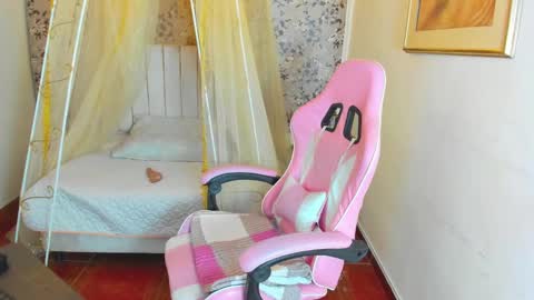 agatha online show from 01-23-25, 12:46