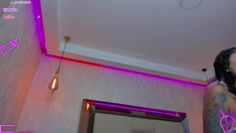 LUNNA online show from 02-12-25, 09:33