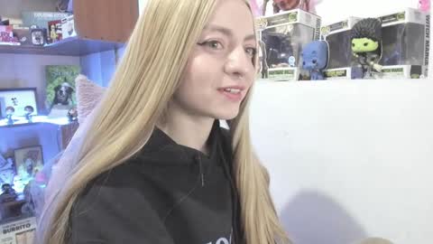 Camila     2 online show from 01-15-25, 08:16