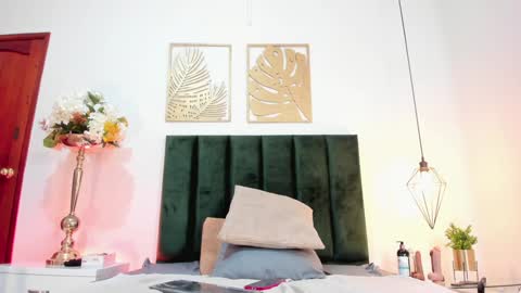 Agathaa white online show from 02-03-25, 02:45