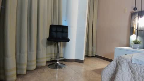 Agathaa white online show from 09-22-25, 11:34