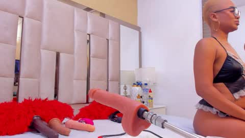 Snapshot of agathabladee chatting on 11-13-25, 01:26 Agathaa online show from 11-13-25, 01:26