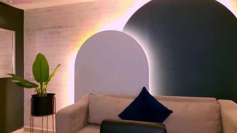 Snapshot of agathakondo chatting on 11-11-25, 07:14 Agatha online show from 11-11-25, 07:14