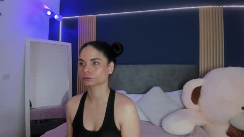 Agatha Mendoza online show from 12-22-24, 11:11