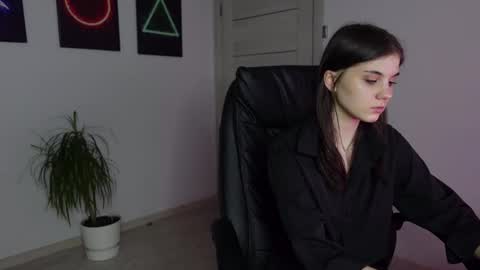 Agelina Lilly Laura online show from 01-22-25, 04:44