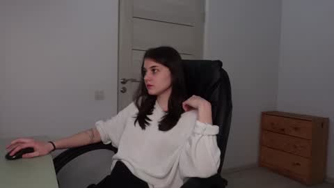 Agelina Lilly Laura online show from 01-25-25, 06:01