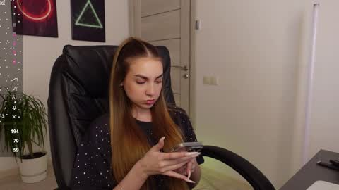 Agelina Lilly Laura online show from 02-23-25, 12:16