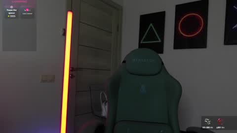 Agelina Lilly Laura online show from 09-09-25, 02:05