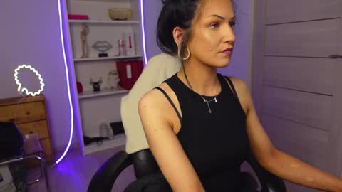 Agelina Lilly Laura online show from 02-21-26, 10:11