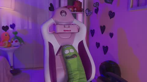 Snapshot of aghata_williamss chatting on 02-19-25, 12:22 AGHATA online show from 02-19-25, 12:22