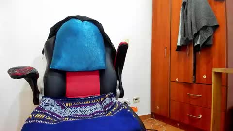 Agustin online show from 09-08-25, 06:29