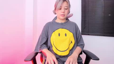 Ahmara  online show from 11-19-25, 11:32