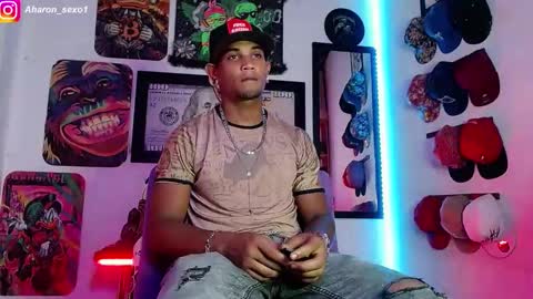 Snapshot of aharon_sexo1 chatting on 01-01-25, 06:47 Aharon  Zamora online show from 01-01-25, 06:47