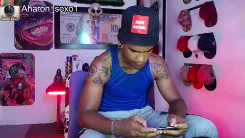 Snapshot of aharon_sexo1 chatting on 01-26-25, 10:57 Aharon  Zamora online show from 01-26-25, 10:57