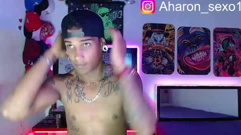 Snapshot of aharon_sexo1 chatting on 03-08-25, 07:05 Aharon  Zamora online show from 03-08-25, 07:05