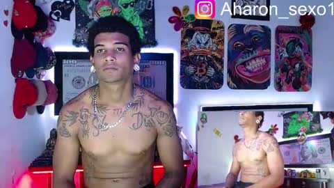 Snapshot of aharon_sexo1 chatting on 03-12-25, 04:08 Aharon  Zamora online show from 03-12-25, 04:08