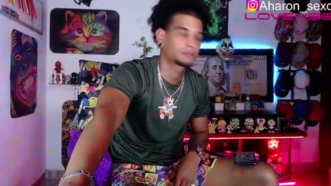 Snapshot of aharon_sexo1 chatting on 10-24-25, 10:50 Aharon  Zamora online show from 10-24-25, 10:50