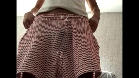 Snapshot of ahbehbi12 chatting on 10-12-25, 01:21 ahbehbi12 online show from 10-12-25, 01:21