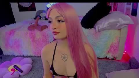 Snapshot of ahri_ossuri chatting on 09-17-25, 03:30 ahri online show from 09-17-25, 03:30