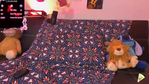 AHSLEY online show from 10-17-25, 12:25