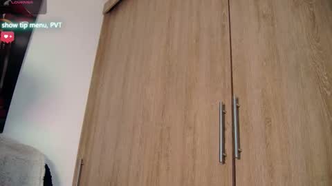 Aida  online show from 01-13-26, 11:37