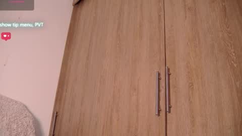 Aida  online show from 01-15-26, 11:37