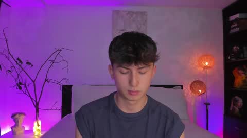 A H  online show from 02-16-25, 01:58