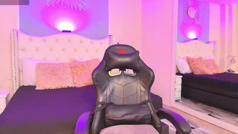 aiden_royce online show from 09-22-25, 04:47