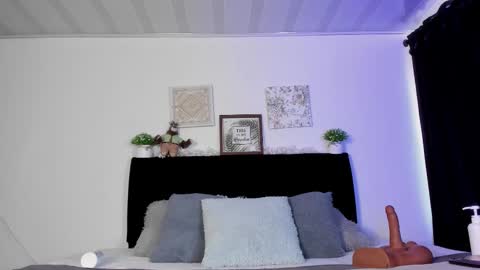 Snapshot of aihnoa_split chatting on 03-10-25, 03:41 AIHNOA online show from 03-10-25, 03:41