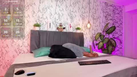 Snapshot of aihnoa_split chatting on 10-03-25, 12:46 AIHNOA online show from 10-03-25, 12:46