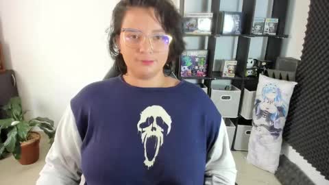 Catalina online show from 12-28-24, 03:48