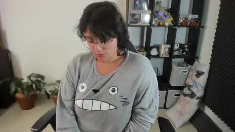 Catalina online show from 02-06-25, 04:36