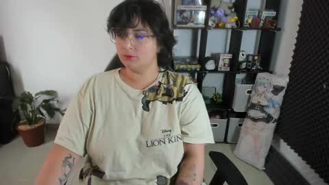 Catalina online show from 02-08-25, 01:44