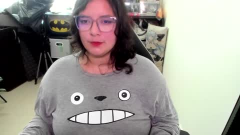 Catalina online show from 12-16-25, 02:33