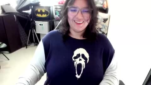 Snapshot of aikadreams chatting on 12-18-25, 02:23 Catalina online show from 12-18-25, 02:23