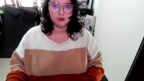 Snapshot of aikadreams chatting on 12-22-25, 12:57 Catalina online show from 12-22-25, 12:57