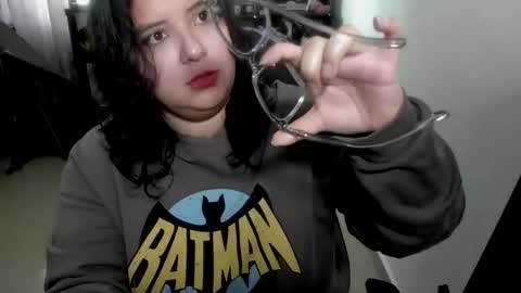 Snapshot of aikadreams chatting on 01-08-26, 01:57 Catalina online show from 01-08-26, 01:57