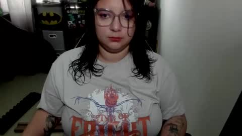 Snapshot of aikadreams chatting on 01-10-26, 01:24 Catalina online show from 01-10-26, 01:24