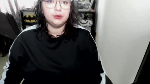 Snapshot of aikadreams chatting on 01-18-26, 02:10 Catalina online show from 01-18-26, 02:10